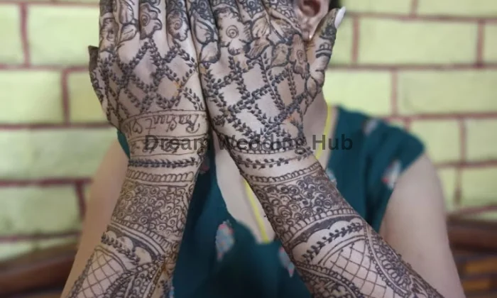 naina mehndi art classes